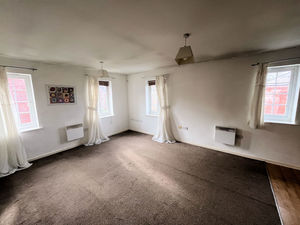 Lounge- click for photo gallery